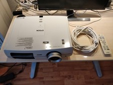 Full- HD Beamer Epson EH - TW3200