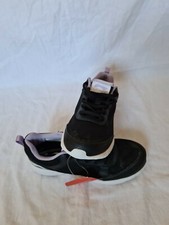 Schöne Laufschuhe Sneaker