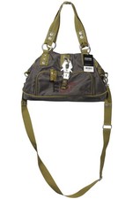 George Gina & Lucy Handtasche