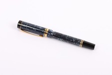 Parker Duofold Fountain Pen Navy Lacquer 18ct Gold Nib Writing