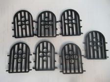 7 x schwarze Gitter für