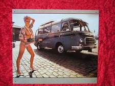 Blechschild 40 cm Kässbohrer Omnibus mit sexy Model Oldtimer Setra Bus Hafen