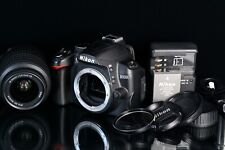 Nikon D3000 10.2MP mit 18-55mm