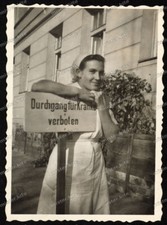 Krankenschwester-Girl-Rotkreuz-Schild-Wehrmacht-Lazarett-Krankenhaus-Stuttgart-1