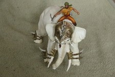 Mächtiger Kampfelefant mit