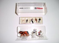 Preiser Figuren H0 Hochzeitskutsche mit Brautpaar und Gästen