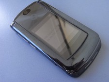 Original Motorola RAZR2 V8 2MP MP3 2GB Unlocked GSM 2G Flip Mobile Phone 