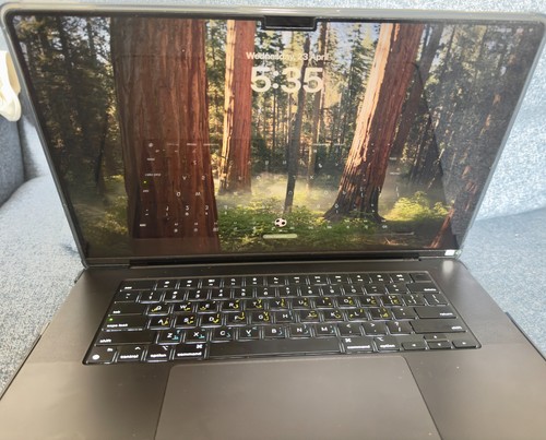 Apple macbook pro max - apple,