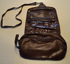 Kosmetiktasche aus Kunstleder zum Aufhängen, dunkelbraun, gut erhalten