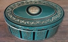 Blechdose XOX Biskuits grün / schwarz / silber 14,5cm x 10cm x 6,5cm 1920er leer