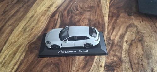 Porsche panamera gts - porsche,