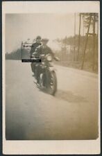 Foto ca. 1935 Ardie ? Motorrad Krad Paar bei einer Ausfahrt Motorbike Motorcycle