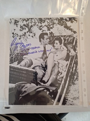 James bond eunice gayson - james,