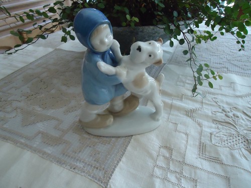 Schöne porzellan figur von - schöne,