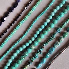 Konvolut Edelsteinstränge