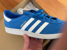 Adidas Originals  "München"  ,  SZ  46 2/3 EU ,   B96496 , Bluebird , New in Box