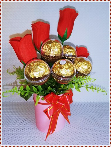Ferrero rocher pralinen - rocher,
