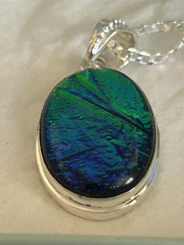 Leuchtender opal anhänger - opal, und