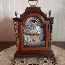 Kaminuhr ohne Schlagwerk mit Mondphase, Nußbaum, John Thomas London, siehe Fotos