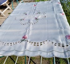 Tischdecke, weiß,  40x40cm mit Rosen , Mitteldecke