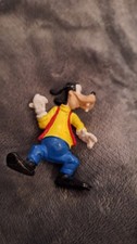 Goofy Figur Walt Disney Productions Bully ca. 7 cm blaue Hose rote Weste Rarität