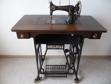 antike Dürkopp Schwingschiffchen Nähmaschine, Kl. 4, versenkbar,mit Untergestell