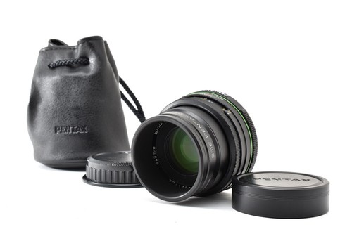 Near mint pentax smc 70mm - da,
