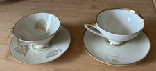 2 kleine Sammeltassen /