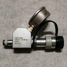 1 Stück ENERPAC Manometer