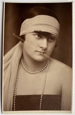 orig. Foto AK Dame Frau um