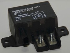 Mercedes W204 W245 Relais Batterrie Steuergerät Stützbatterie A0035422619 Orig.