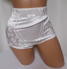 Petite Fleur - dekorative -  straffe - Glanz - Miederhose   Gr.  75  #  504