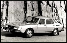 Fotografie Auto Saab 900 GLE