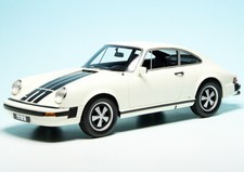 0486 Porsche 911 Coupe White