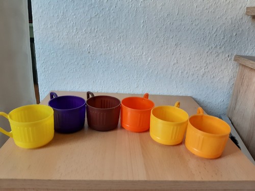 Ddr plaste teeglashalter - 6,