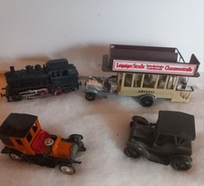 Blechspielzeug Konvolut, Oldtimer, Bus, Lokomotive 