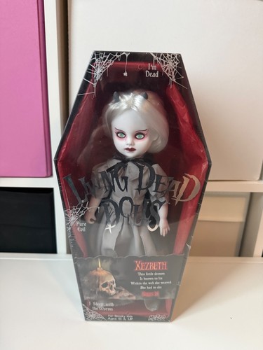 Neu versiegelt living dead - versiegelt,