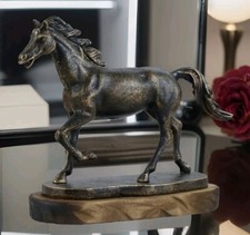 Eisenfigur Pferd Skulptur Figur Pferdefigur Tierfigur Statue Hengst Deko Holz