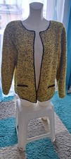 Handgestrickte Modische
