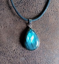 Kette Anhänger Labradorit Edelstein Stein Witch Wicca Wikinger LARP Goa Boho NEU