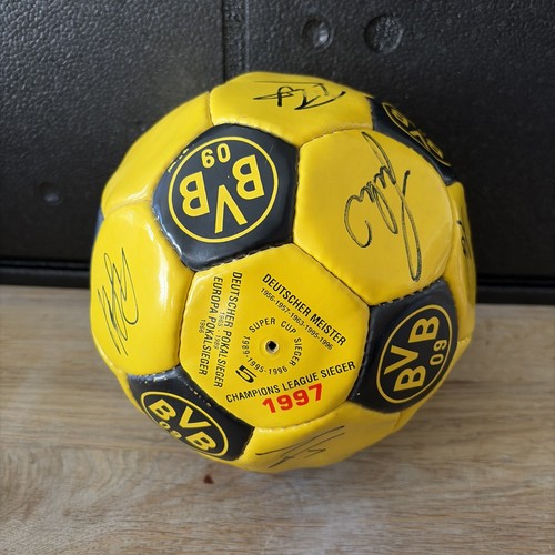 Borussia dortmund bvb ball - dortmund,