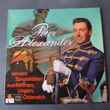 Peter Alexander serviert Spezialitäten aus Böhmen, Ungarn, Österreich