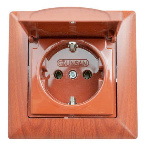 Visage steckdose mit deckel - steckdose,