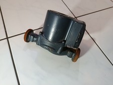GRUNDFOS  UPS 25-40  180