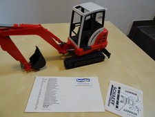 Bruder Schaeff HR16 Minibagger Spielfahrzeug - Rot/Schwarz Nr. 02441