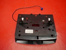 Mercedes S211 W211 E-Klasse Fach CD-Wechsler A2116801714 Original /E46