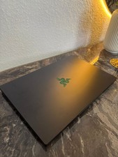 Gaming Laptop (Razer blade 15 2020 advanced) +GRATIS Laptopkühler