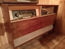 musiktruhe musikschrank Radio mit Plattenspieler Nussbaum 