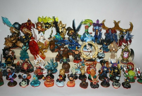 Skylanders trap team - trap, figures