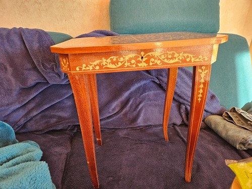 Spieluhr tisch von lador - spieluhr,